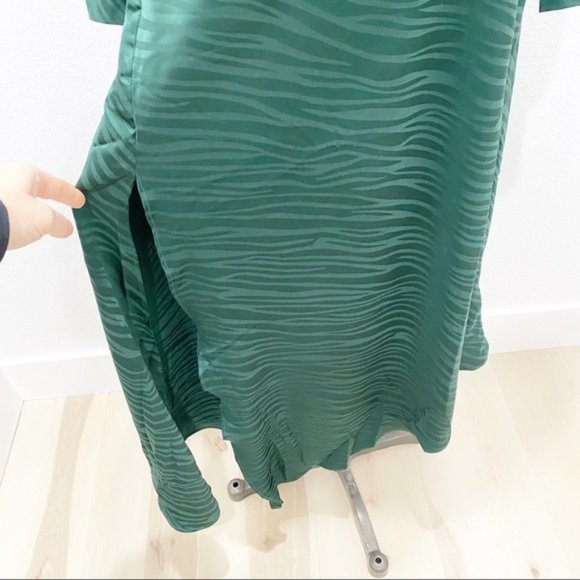 RONNY KOBO Estelle Forest Green Animal Print  V Neck Maxi Dress w/ Slit NWT S - Picture 8 of 11